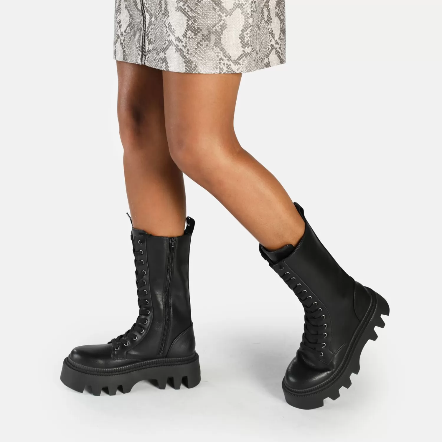 BUFFALO Flora Laceup Hi Bottes Vegan Noir Sale